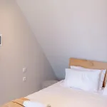 Zama Hotel *