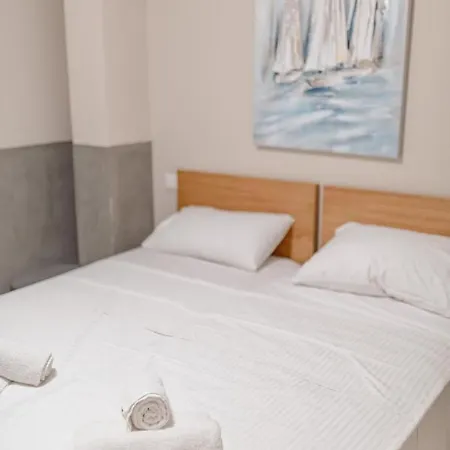 Zama Hotel *